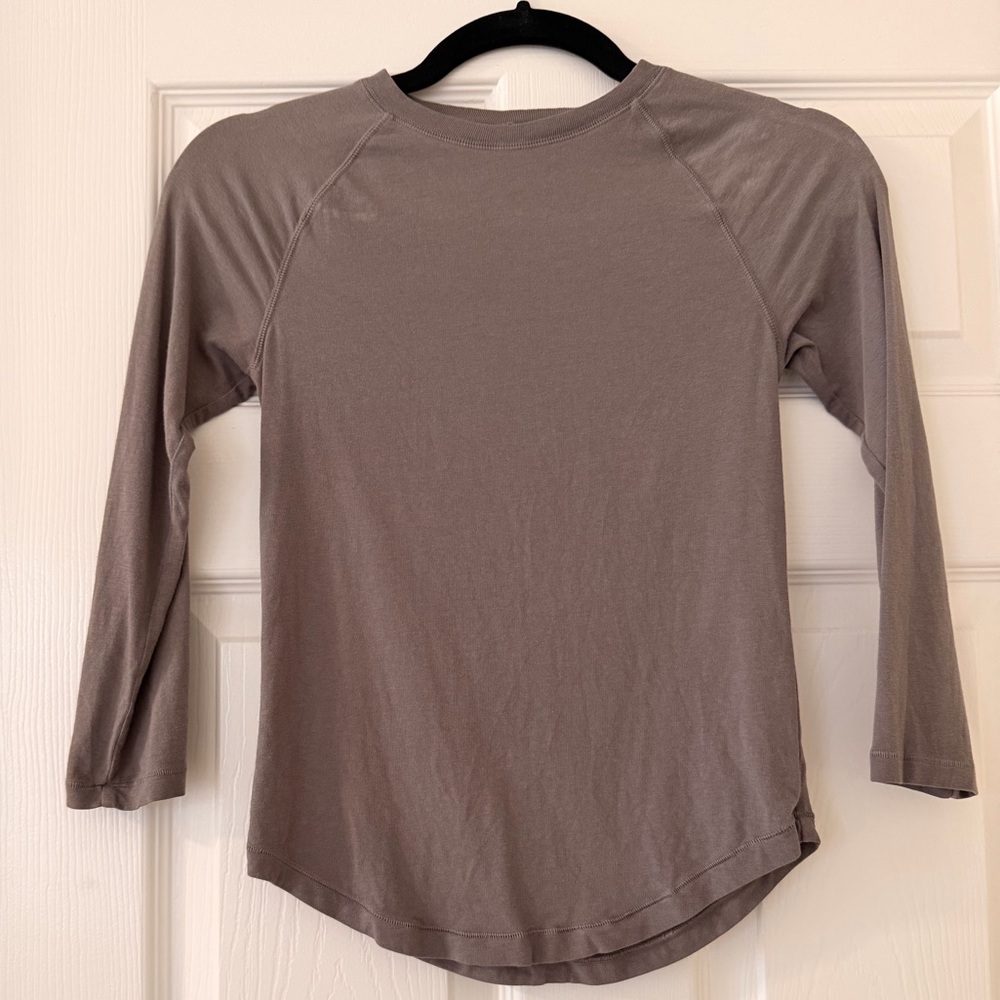 SKIMS Long Sleeve New Vintage Baseball Tee - Taupe